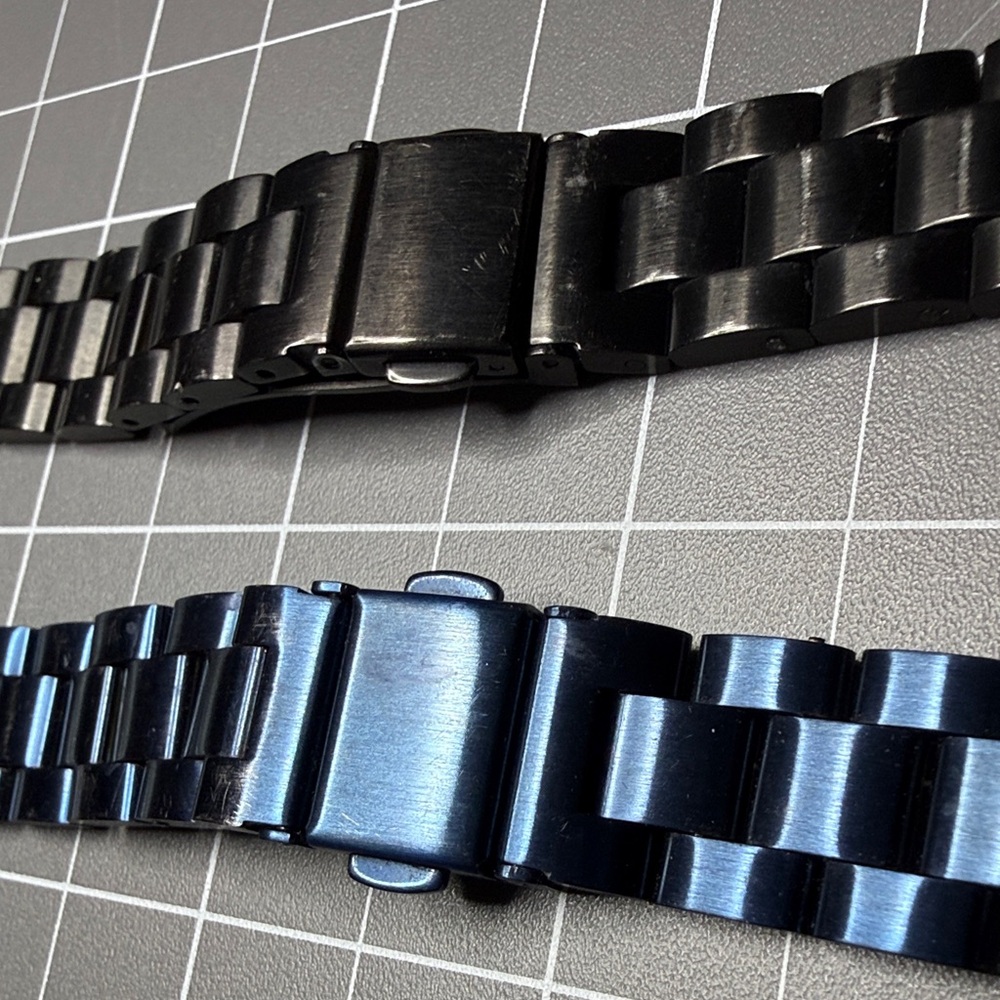 Apple Stainless Steel Link Watch Bands in Blue and Gunmetal - Picture 4 of 8